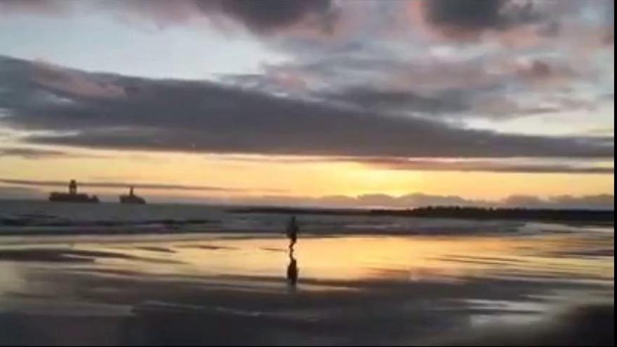 Amanecer en la playa de La Laja