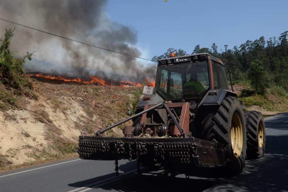 Incendio forestal en San Salvados de Meis