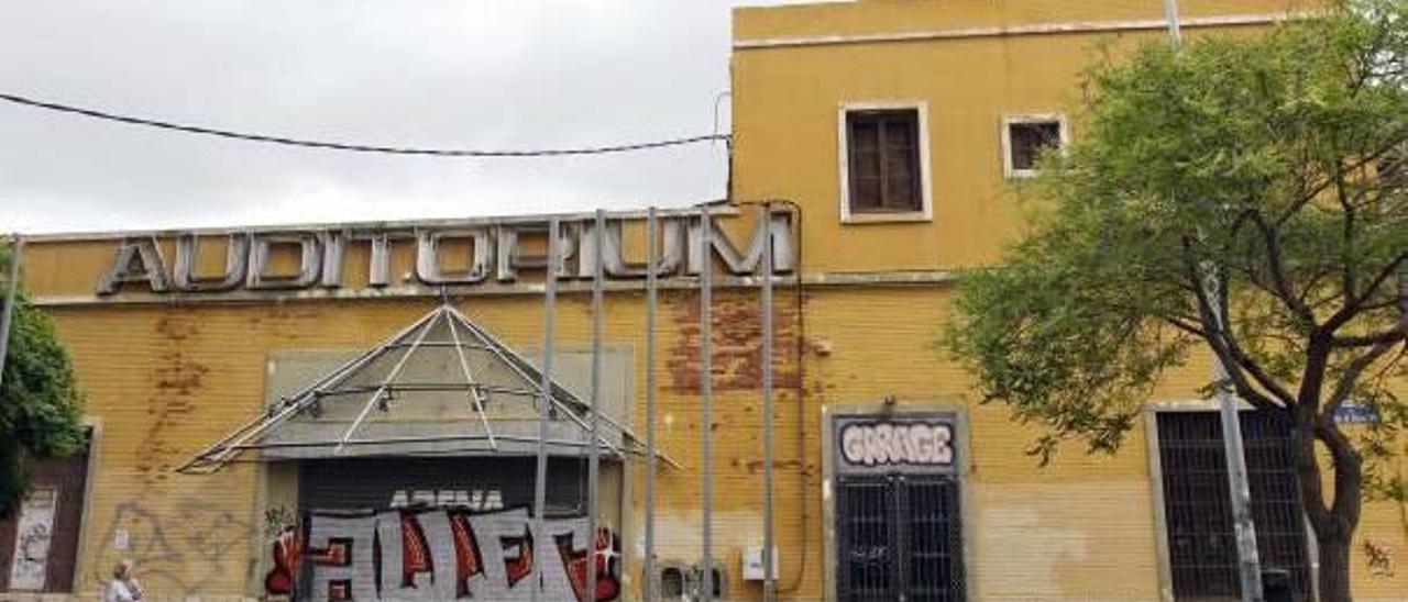 El edificio que albergó la discoteca Arena Auditorium, en una imagen de archivo.