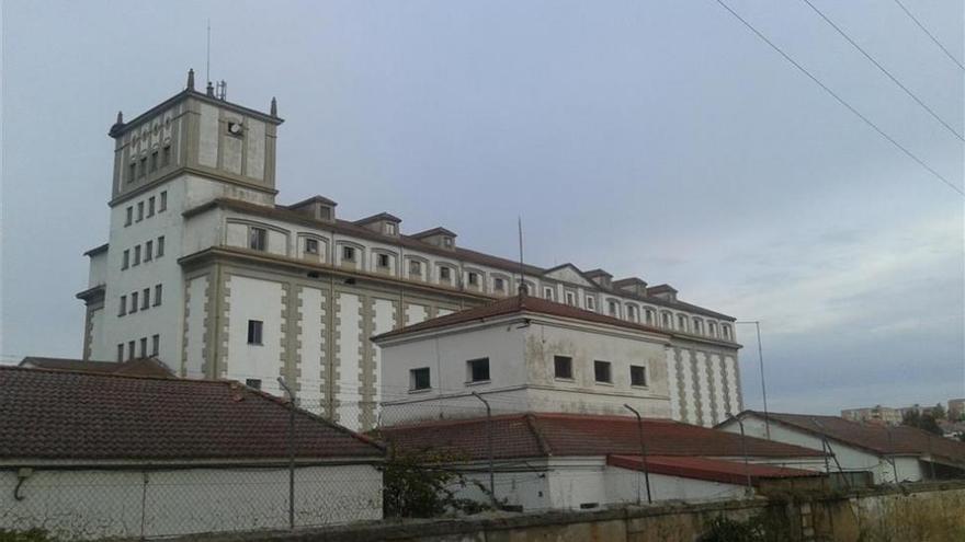 La venta directa del silo de Mérida se suspende a la espera de que se resuelva el BIC