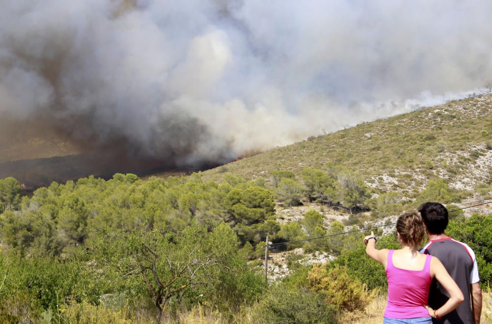 Incendio forestal en Llutxent