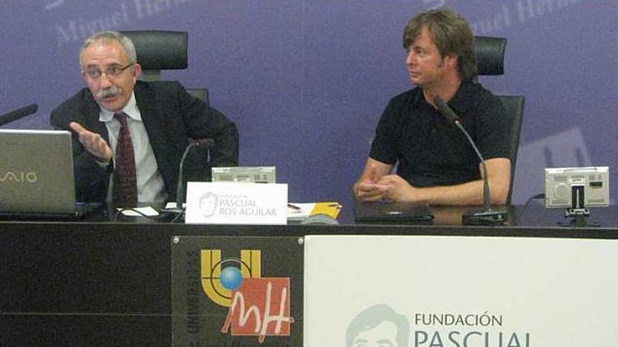 Miguel Ors, director de la cátedra, y Sergio Ros, presidente de la fundación.