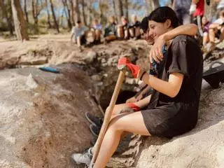 Joves d’entre 14 i 17 anys restauren la paret seca del cap de Creus per conservar i recuperar el patrimoni