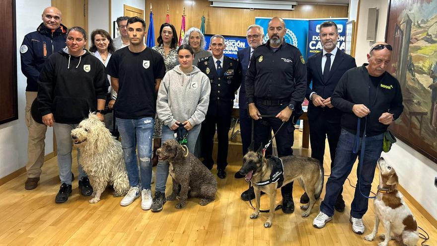 Presentación oficial de la Exposición Canina y Salón de la Mascota, ayer.