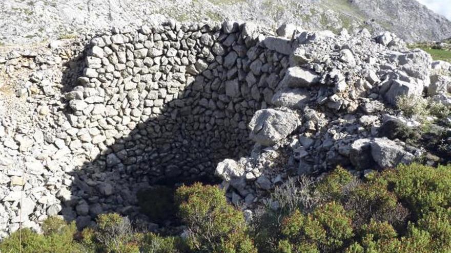 Schneehaus-Ruine am Coll des Prat.