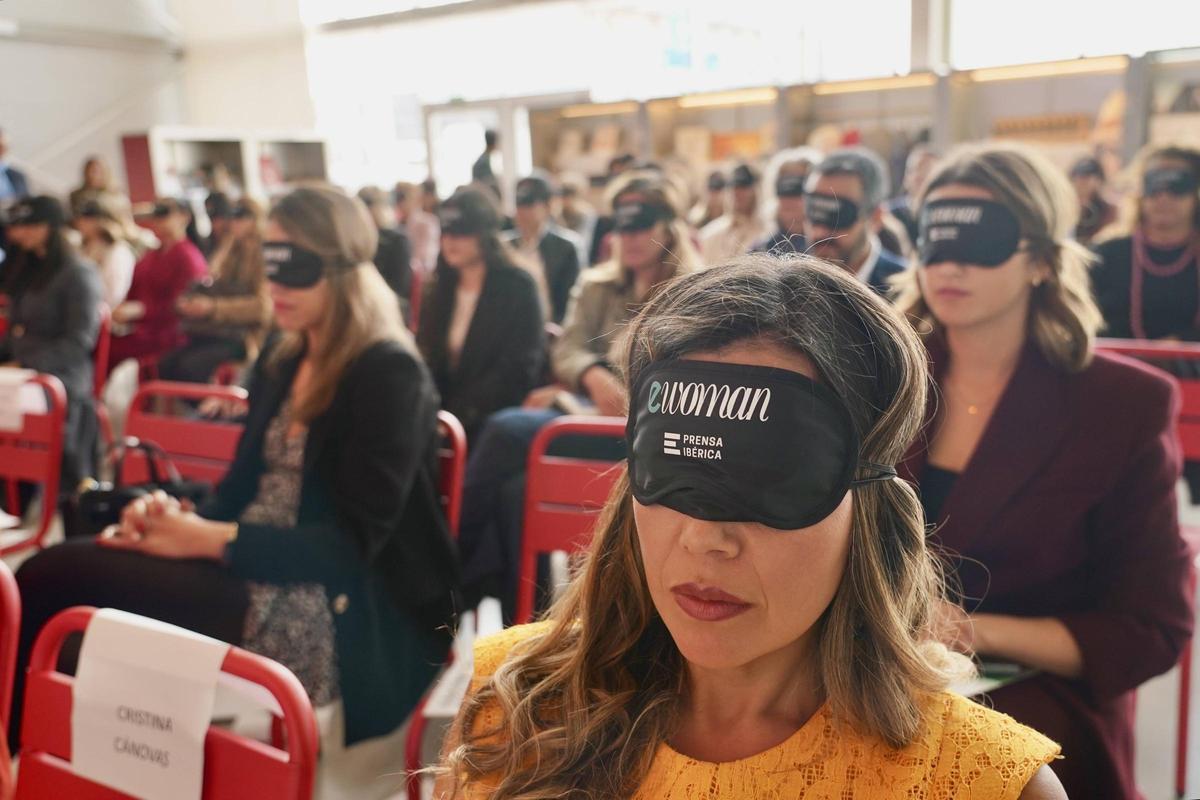 Momento del ejercicio de coaching que se realizó en la jornada eWoman