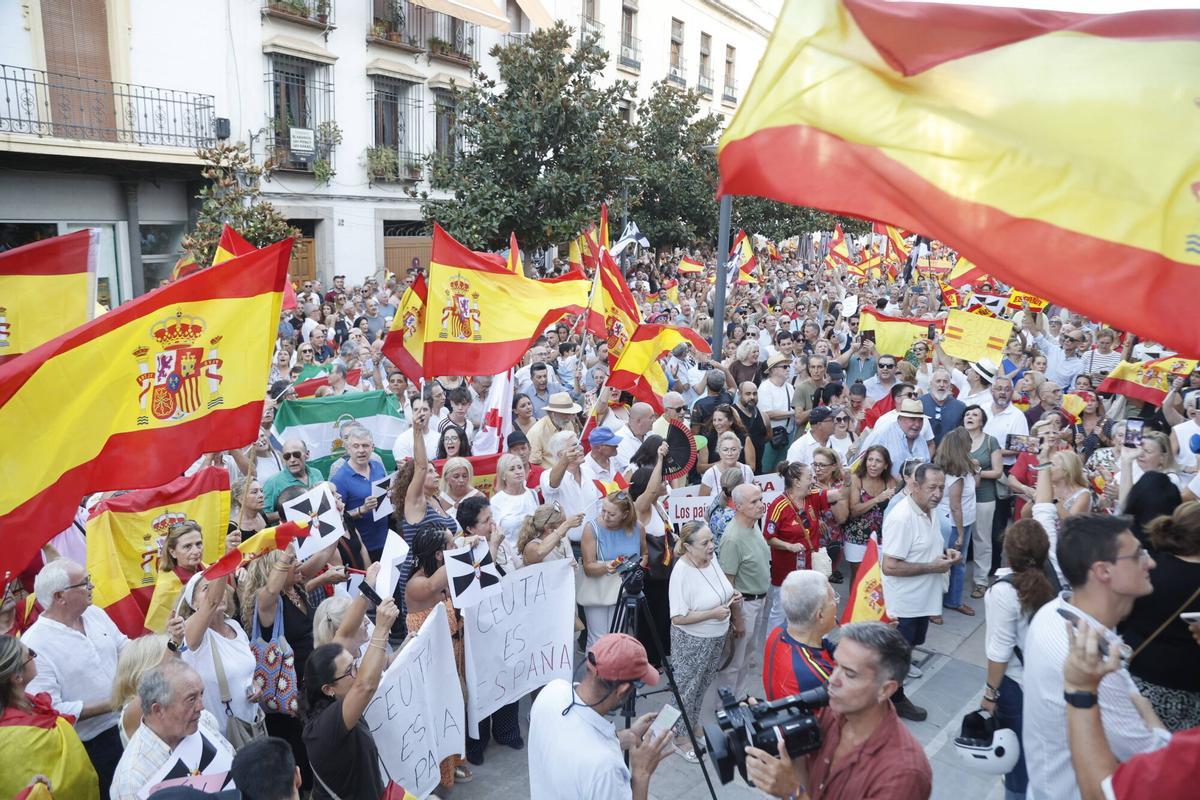 Miles de cordobeses arropan a Ceuta