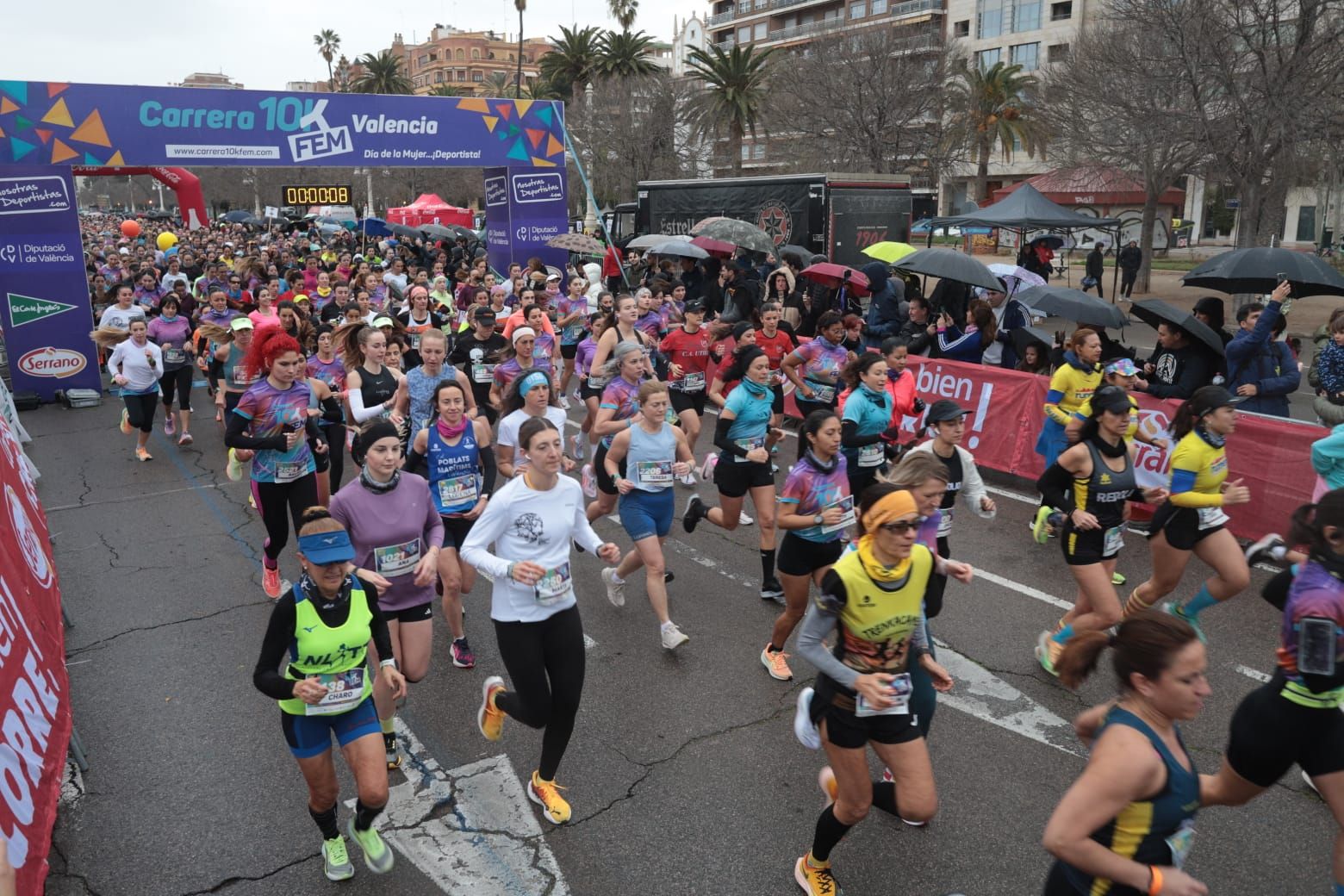 Búscate en la 10 K femenina celebrada hoy en València