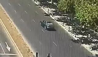 Un conductor atropella a un niño de siete años y se da a la fuga en València