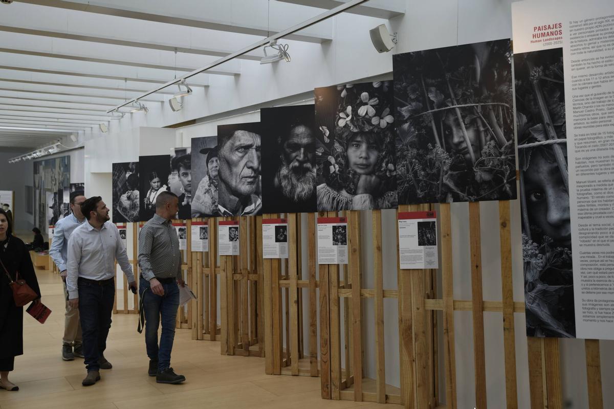 APERTURA DE LAS EXPOSICIONES V FESTIVAL DE INDUMENTARIA TRADICIONAL "GALANURA"