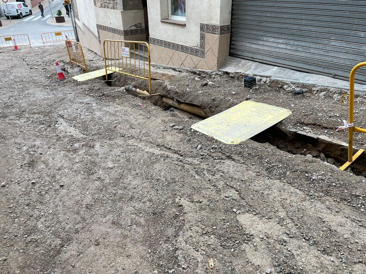 El carrer del Pont, a Sallent, en obres
