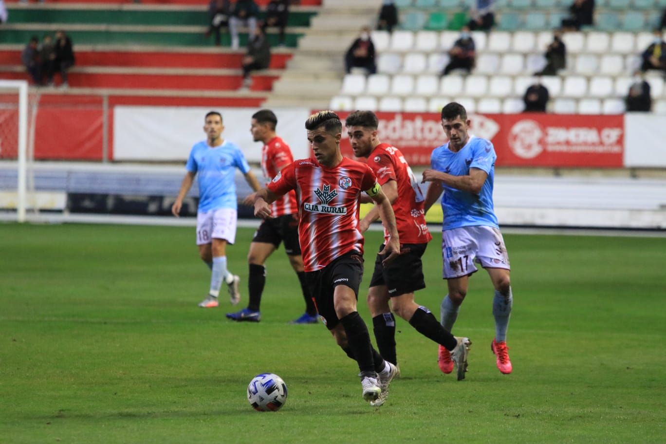 Las mejores imágenes del duelo entre el Zamora CF y el Pontevedra (0-0)