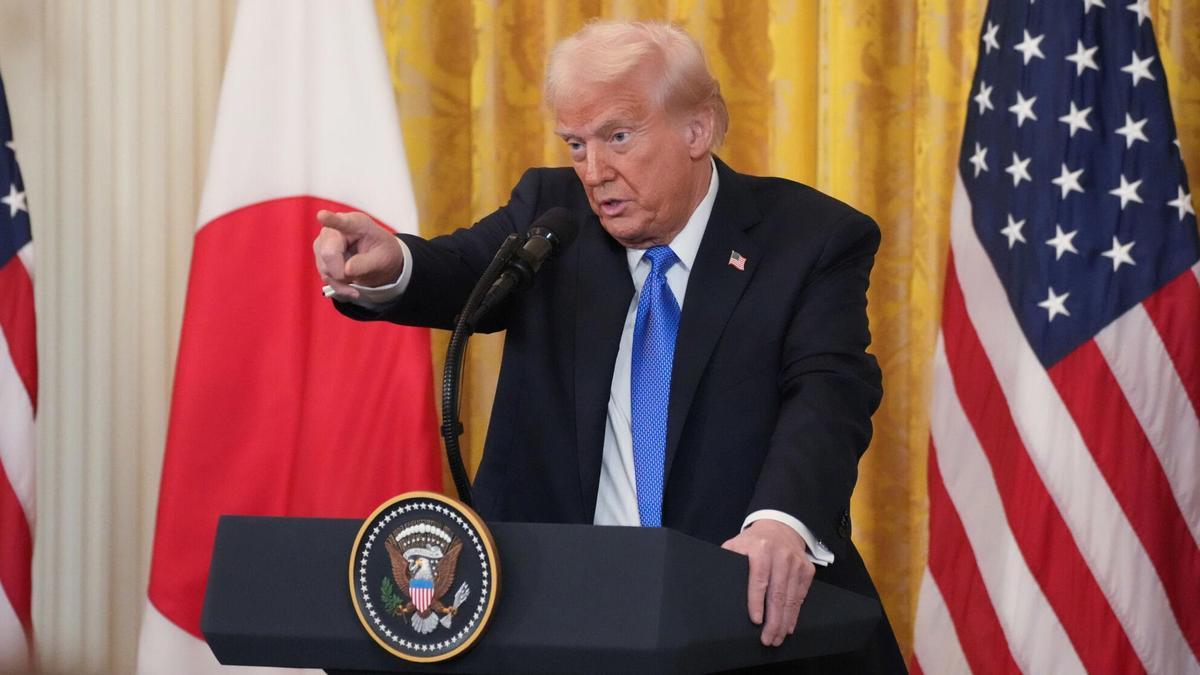 Trump amenaza con "cortar todo el comercio" con España por el rechazo de Sánchez a que EEUU use las bases de Rota y Morón para atacar Irán