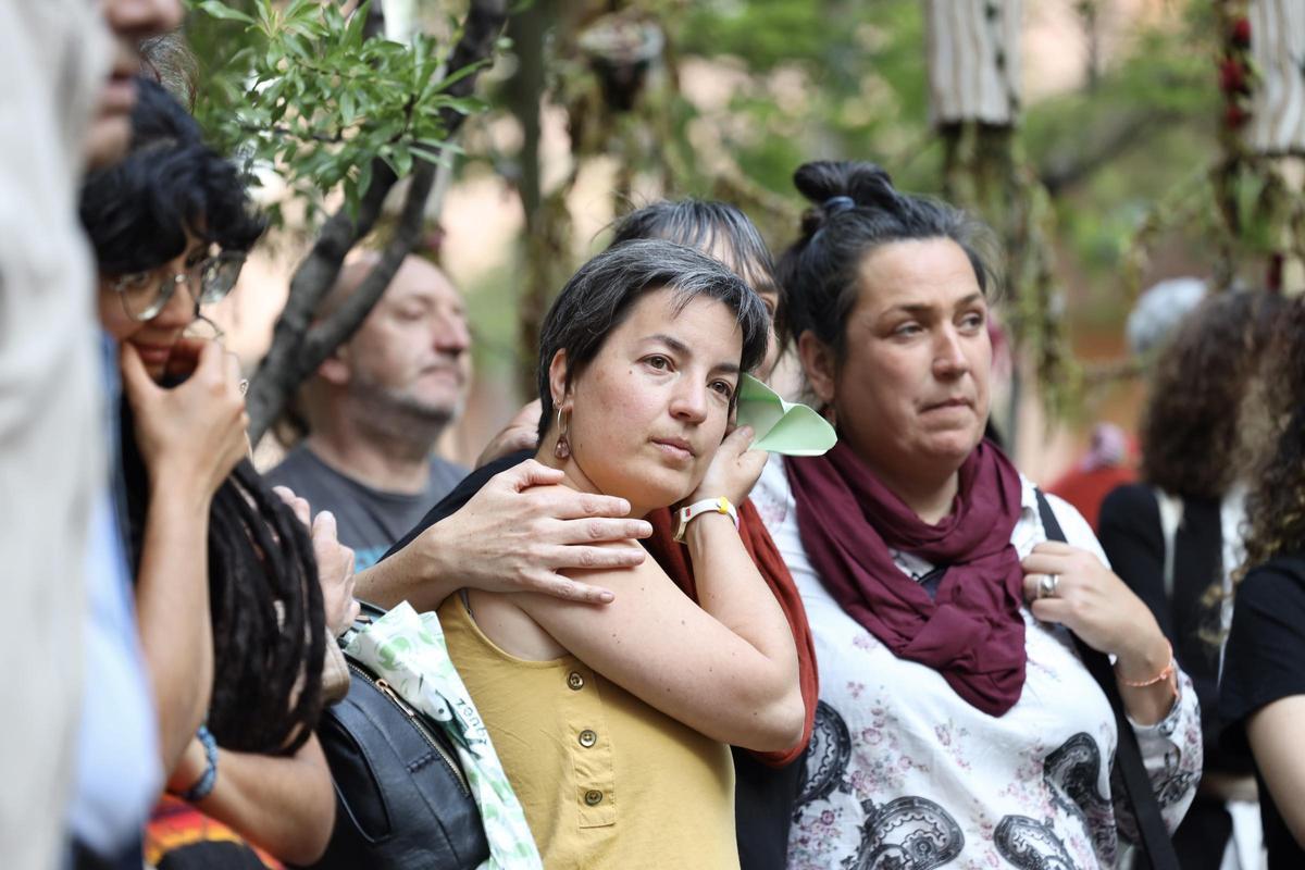 Algunas de las asistentes a la despedida de Harinera ZGZ se emocionaron.