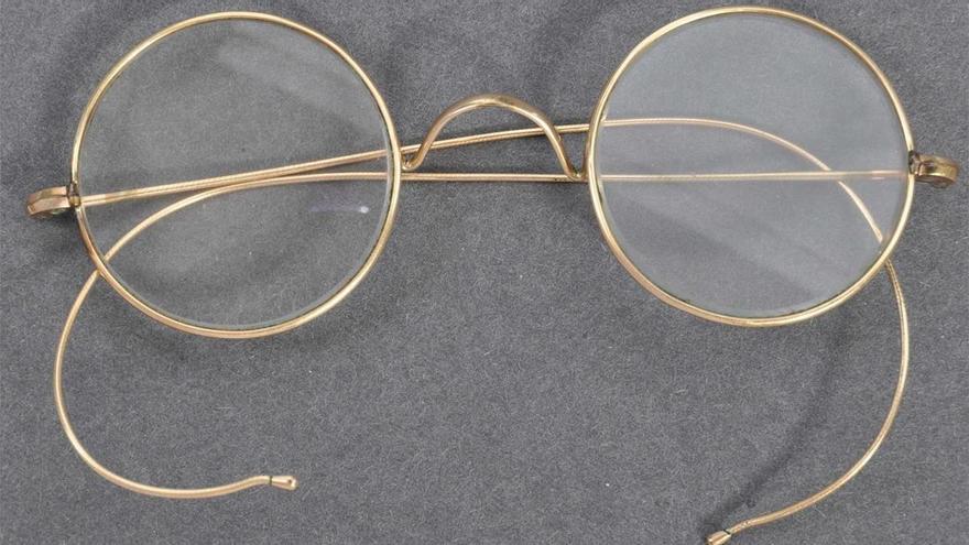 Venden unas gafas de Gandhi por 288.000 euros
