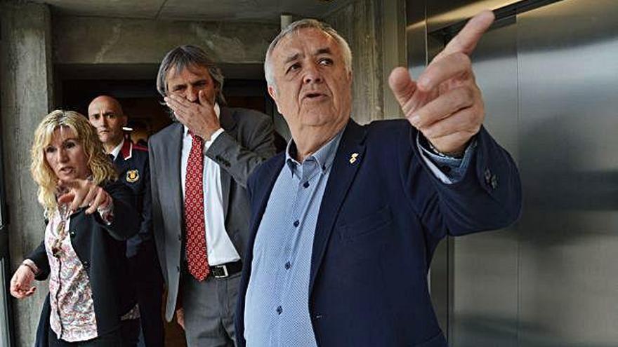 L&#039;alcalde de Bolvir, Bartomeu Baqué, en un acte públic al poble