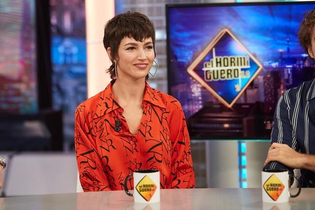 Úrsula Corberó, rockera y 'pixie' en 'El Hormiguero'