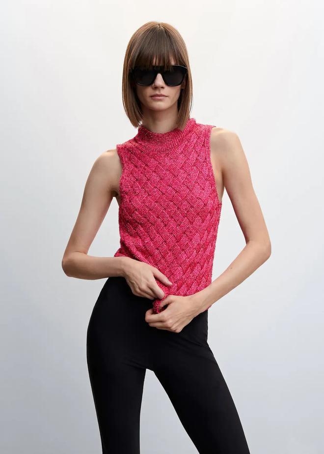 Top rosa con cuello 'halter' de Mango