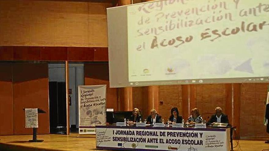 Cada centro en Extremadura nombrará a un docente como responsable de la convivencia escolar