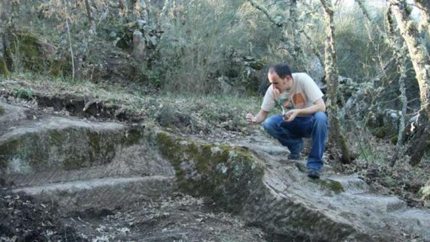 El arqueólogo Adolfo Fernández dirigirá la excavación del Monte do Señoriño. / universidade de vigo