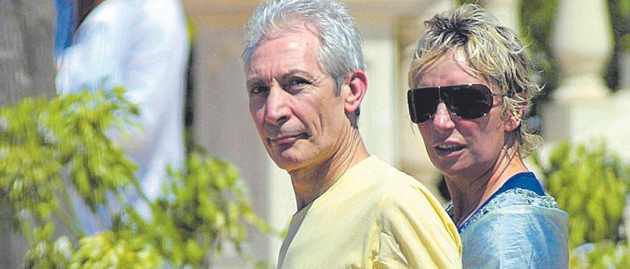 Charlie Watts, junto a su mujer Shirley Ann Shepherd, en el hotel Mardavall.