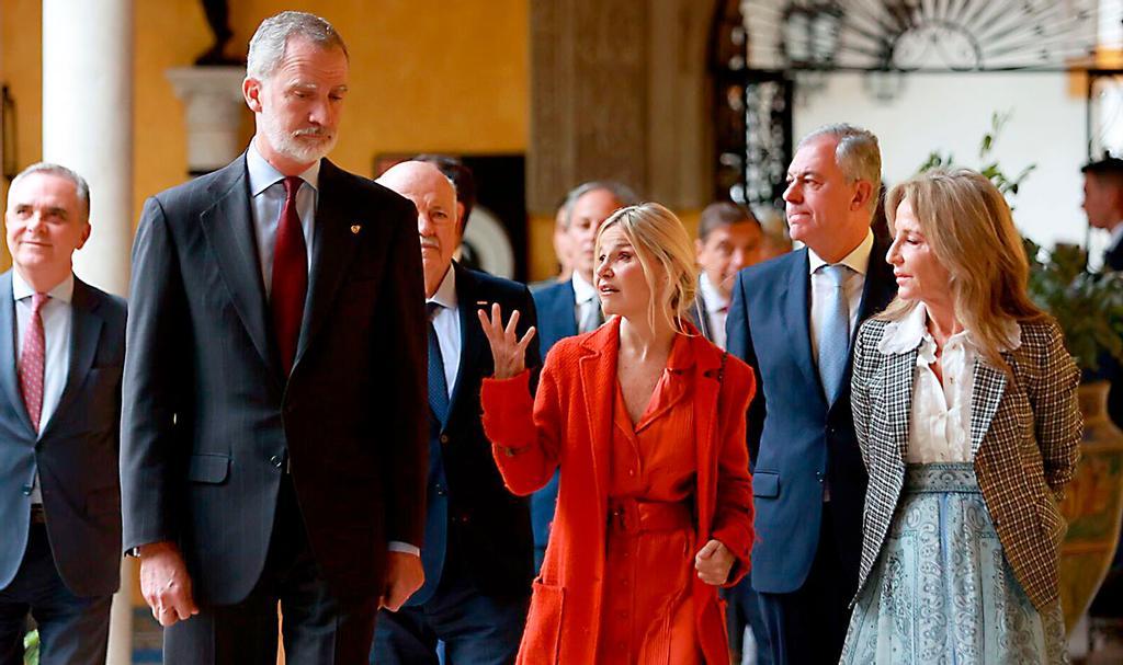 Felipe VI acude a la inauguración en Sevilla de la exposición 'Cayetana:  Grande de España'