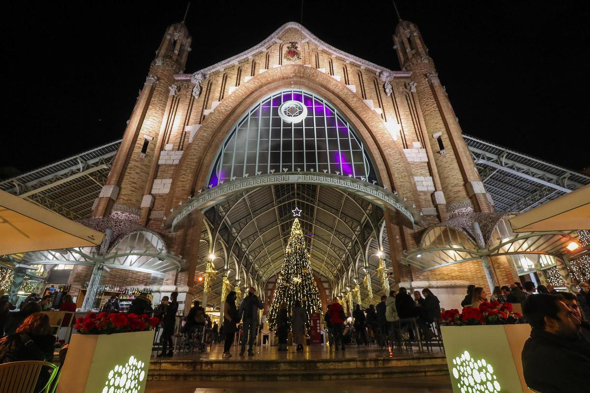 Mercado de Colón con la decoración navideña