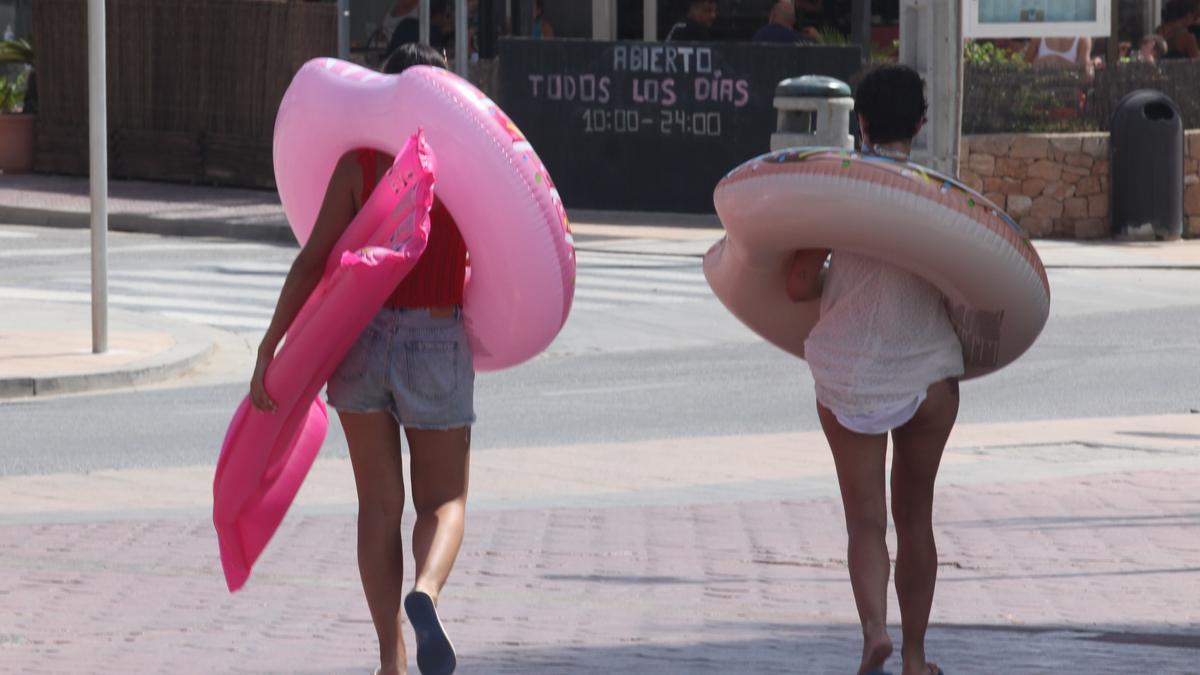 Turistas en Ibiza.