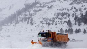 Protecció Civil alerta de nevades a 400 metres a l’interior de Catalunya i el Pirineu