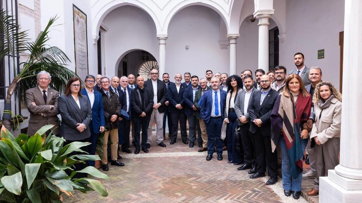La Agrupación de Cofradías reúne en Málaga a los presidentes de agrupaciones y consejos de la provincia