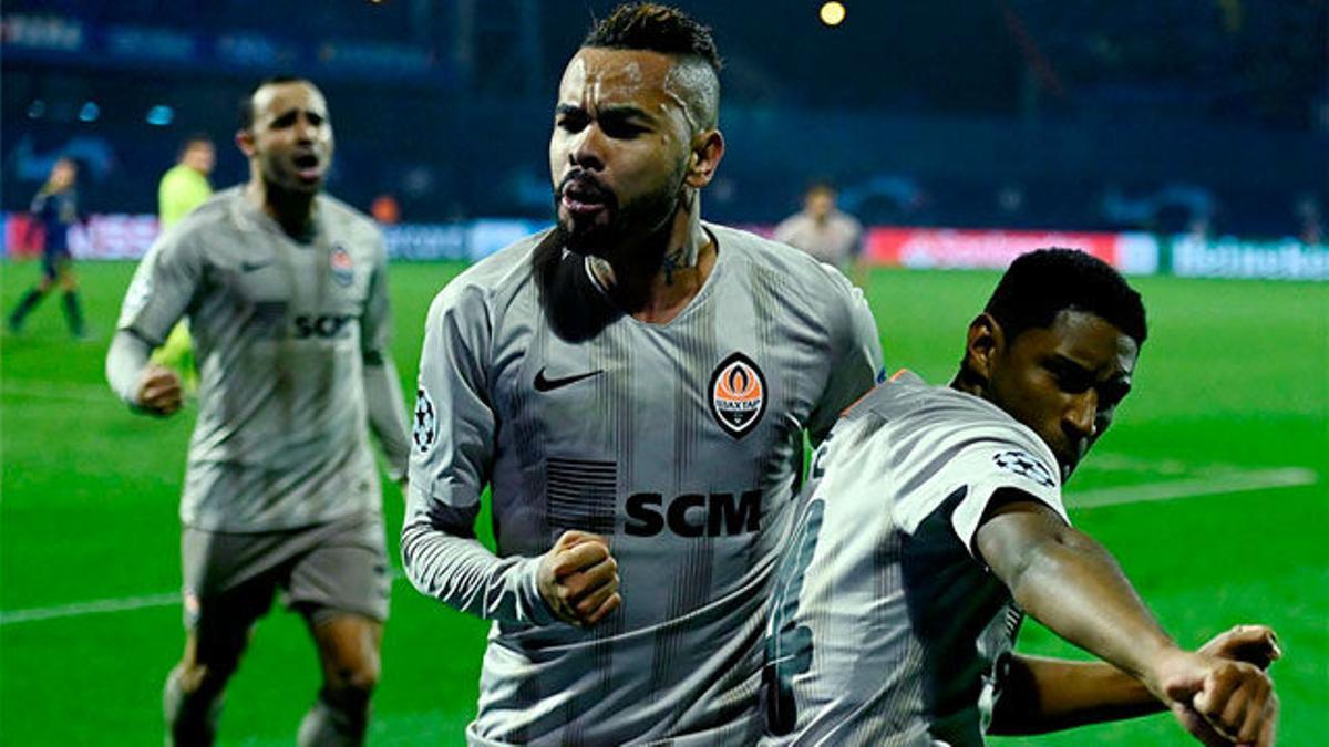 El Shakhtar marca dos goles en el descuento y empata el partido ante el Dinamo