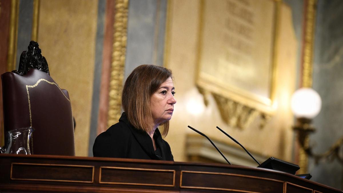 Armengol llama a reformar la Constitución para convertir el Senado en una "cámara territorial" y acusa al PP de "desvirtuar" la institución