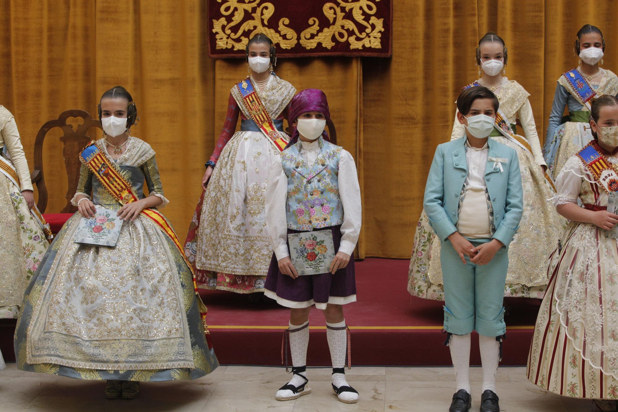 Las fallas infantiles vuelven con los "brillants", fotos y reparto de premios