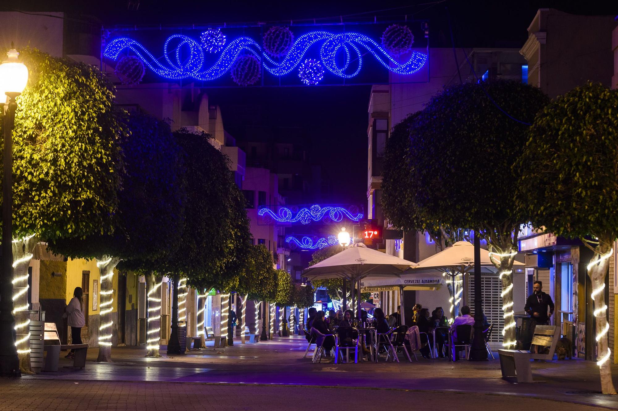 Alumbrado navideño en la zona comercial de San Gregorio, en Telde