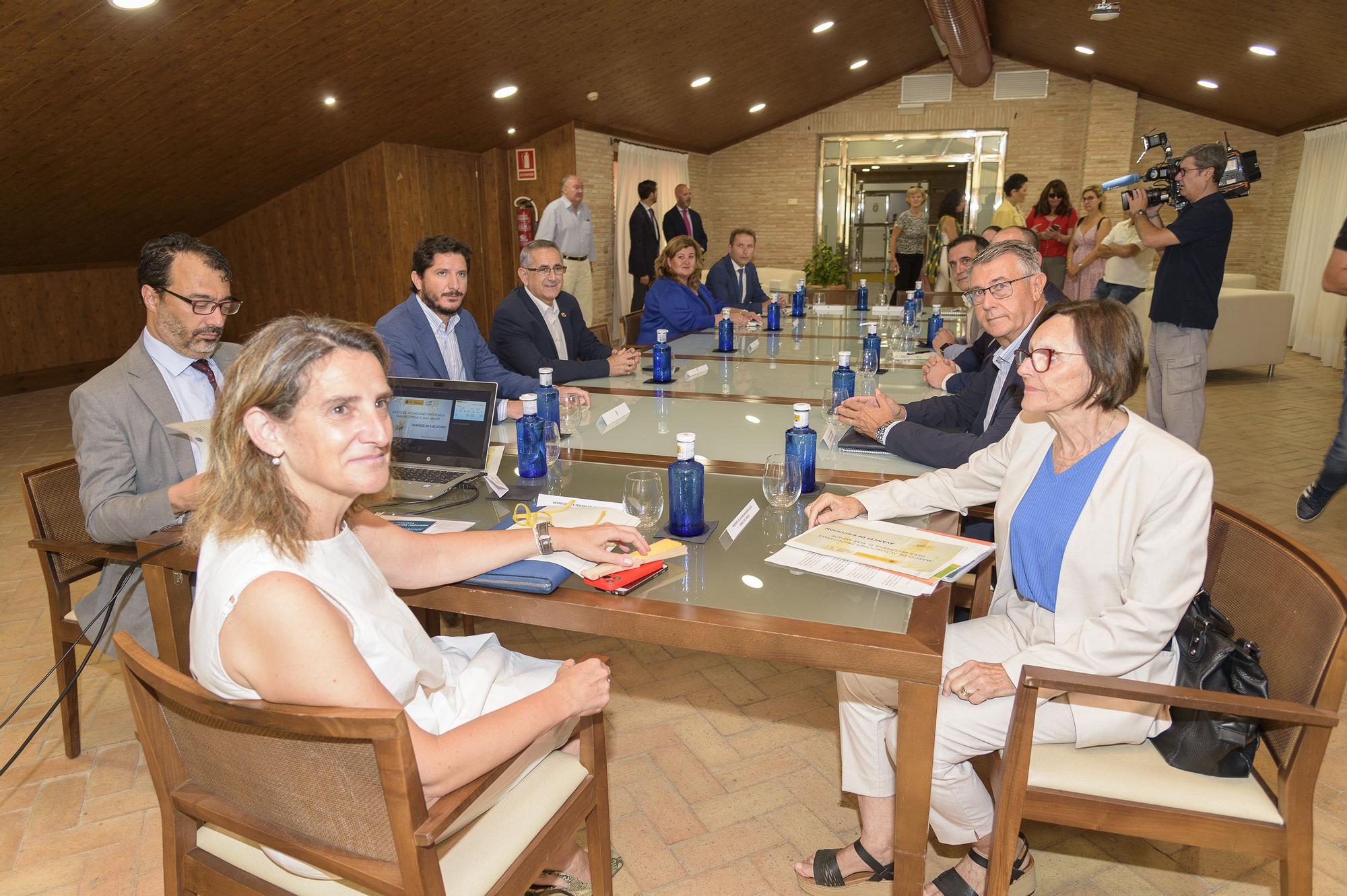 Visita de la ministra Teresa Ribera al Ayuntamiento de Los Alcázares