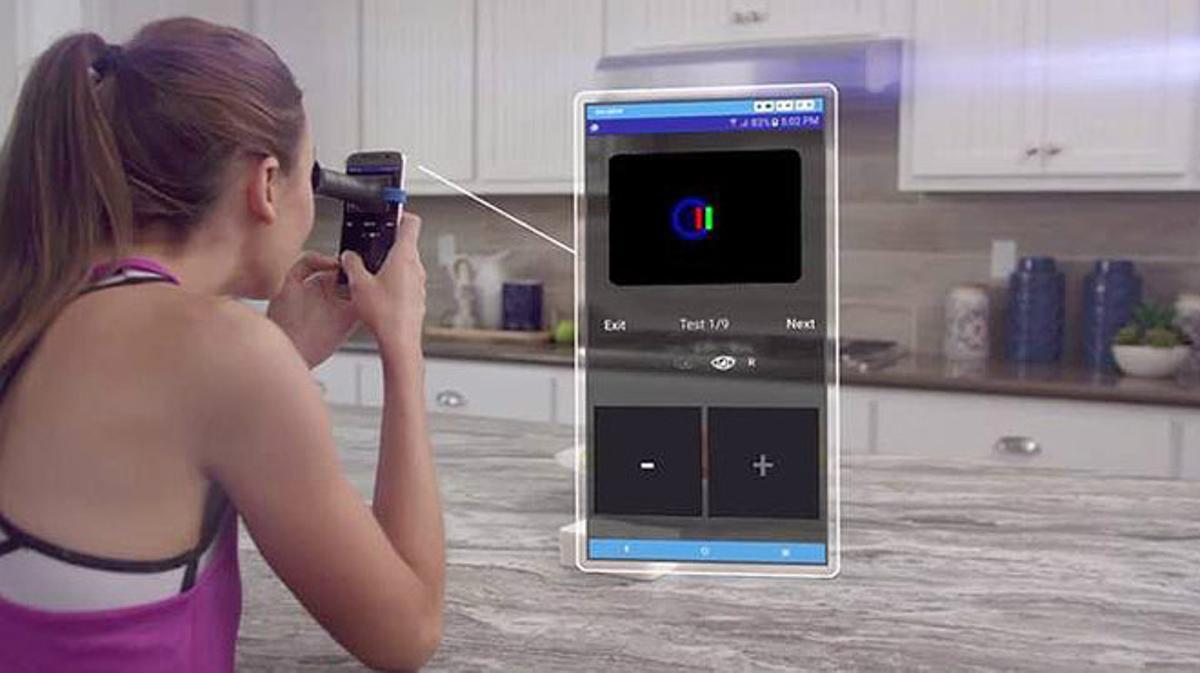 Eyeque, el dispositiu que permet graduar-se la vista a casa.