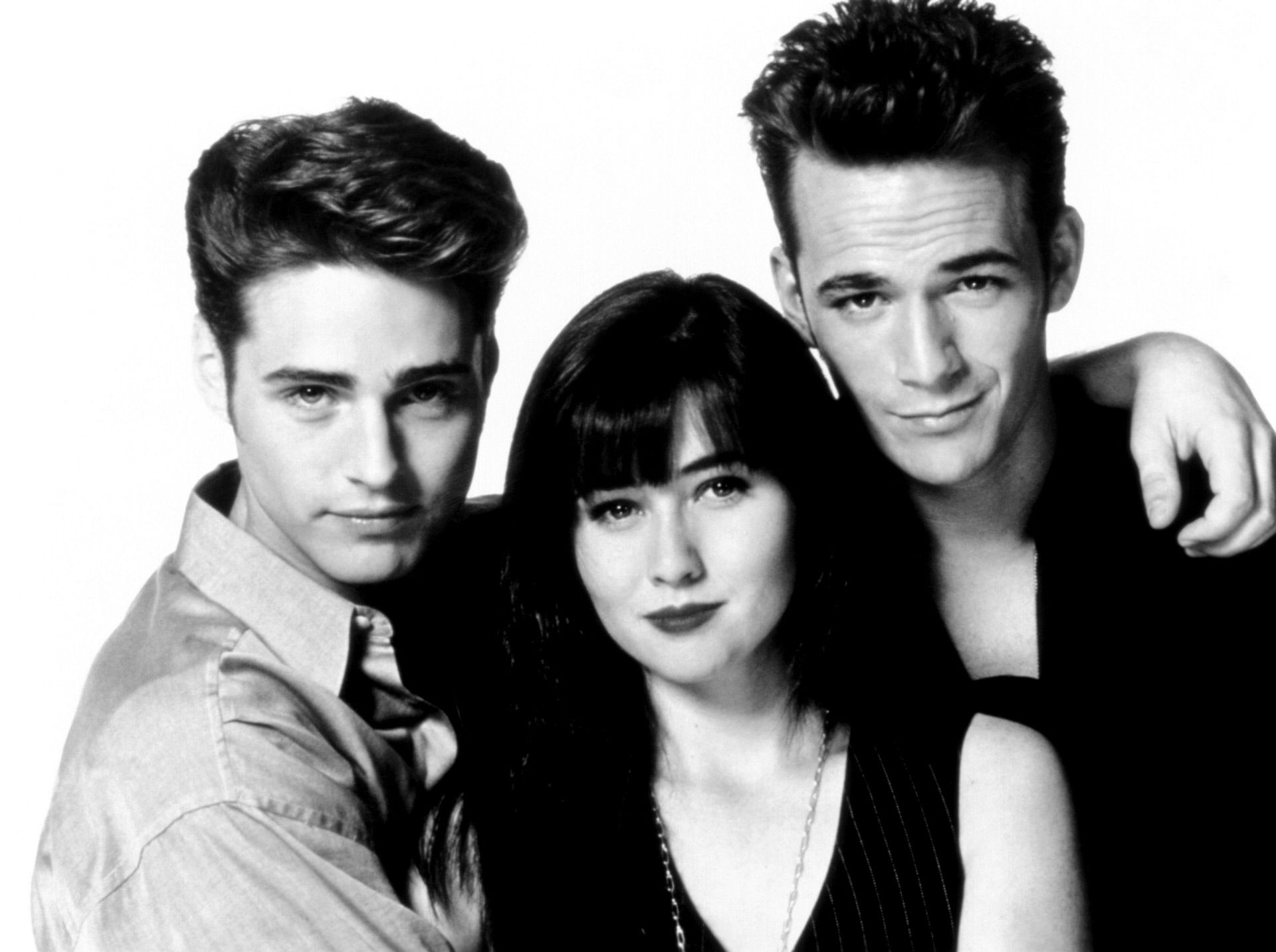 Muere Shannen Doherty, en la imagen junto a Jason Priestley y Luke Perry, (1991)