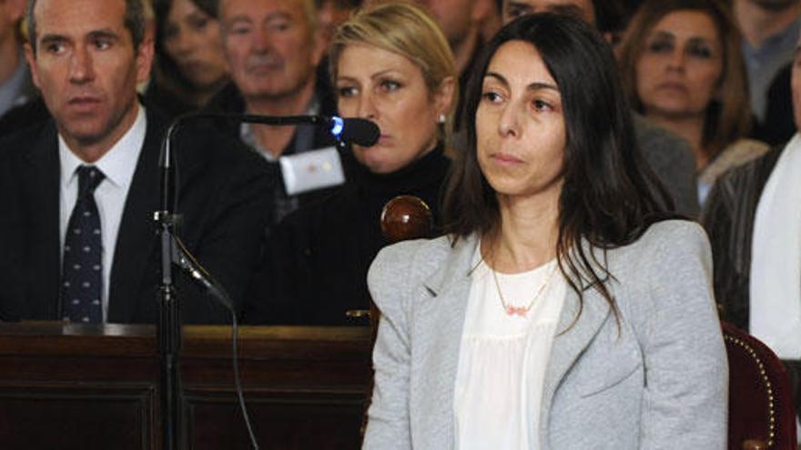 Raquel Gago durante el juicio por el asesinato de Carrasco.
