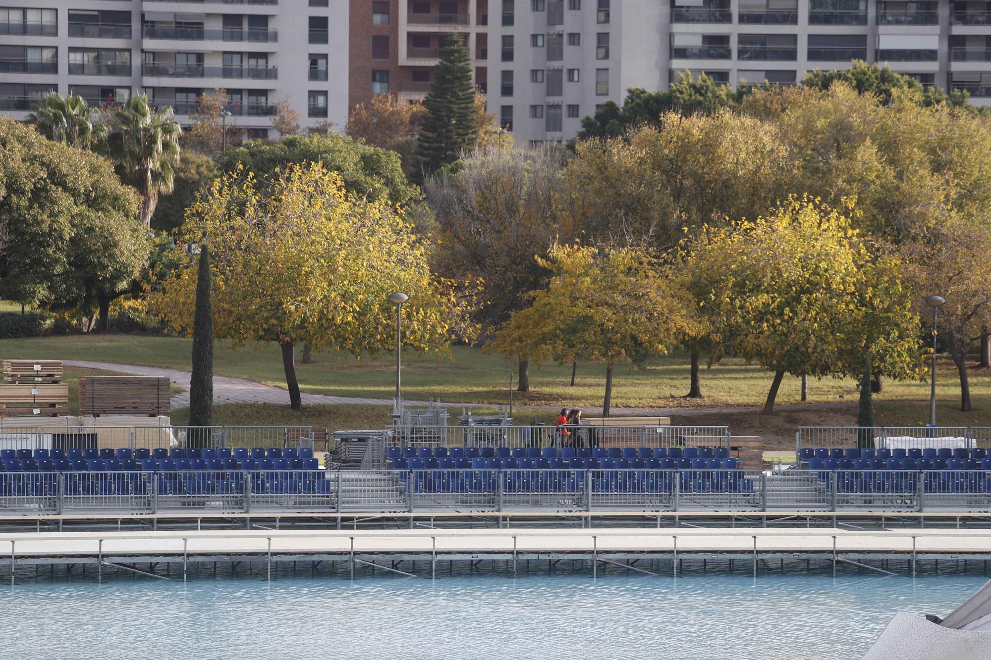 Montaje de la pasarela de meta del Maratón Valencia Trinidad Alfonso EDP