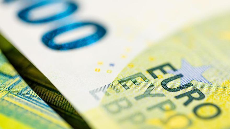 Si tens 5.000 euros estalviats, aquests són els bancs que ja paguen fins a un 5% pels teus diners