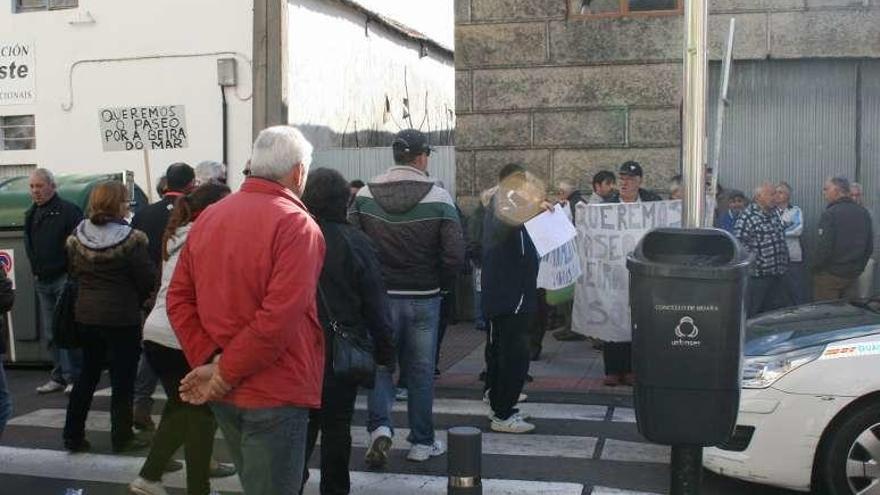 Una de las protestas de los vecinos frente a los astilleros. // G.N.