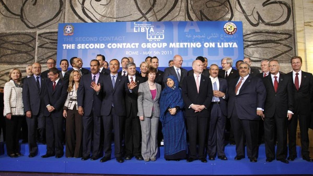 Foto de familia de los participantes en la reunión del Grupo de Contacto sobre Libia, este jueves, en Roma.