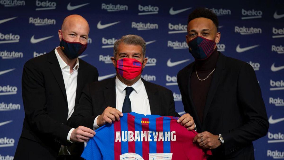 Aubameyang: "Es un honor jugar en el Barça"