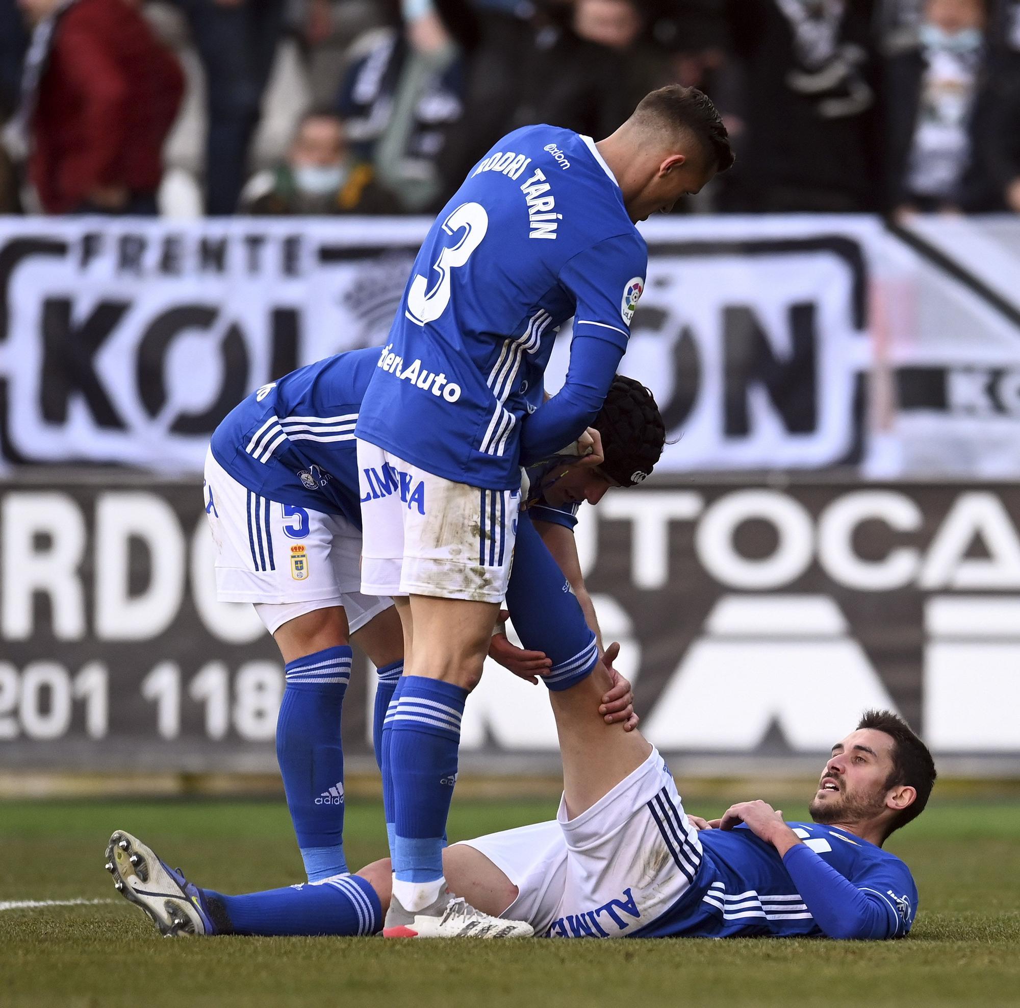 Las mejores imágenes de la victoria del Real Oviedo en Burgos (0-1)