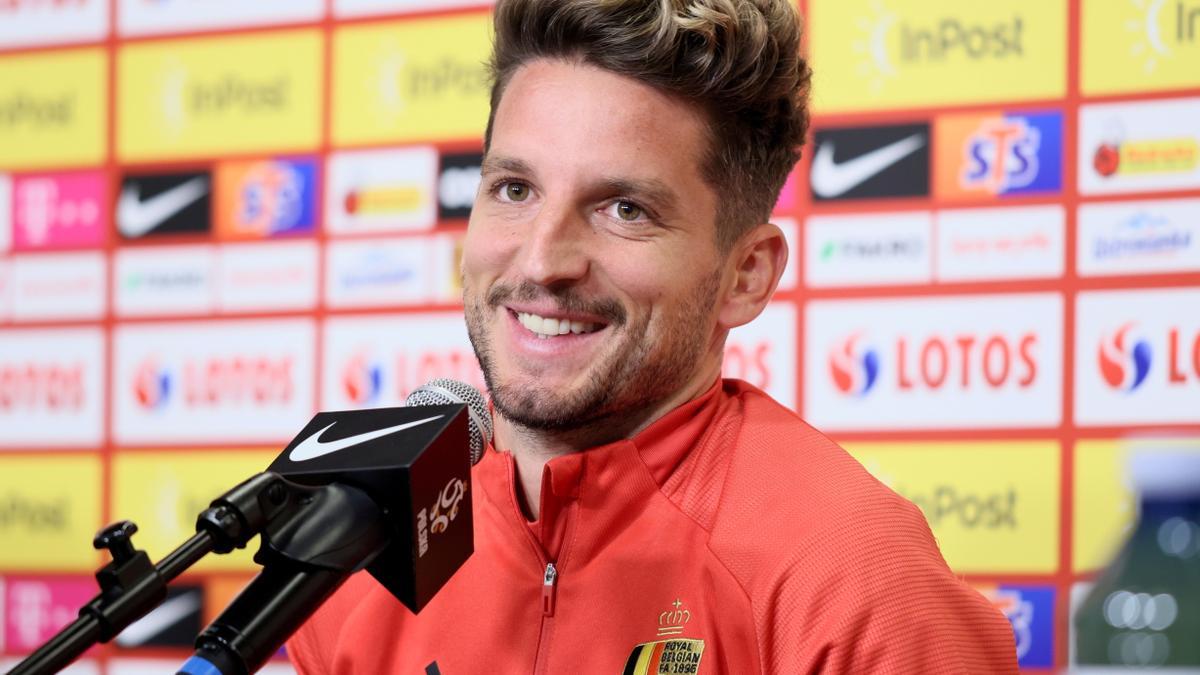 Mertens, en una rueda de prensa con Bélgica