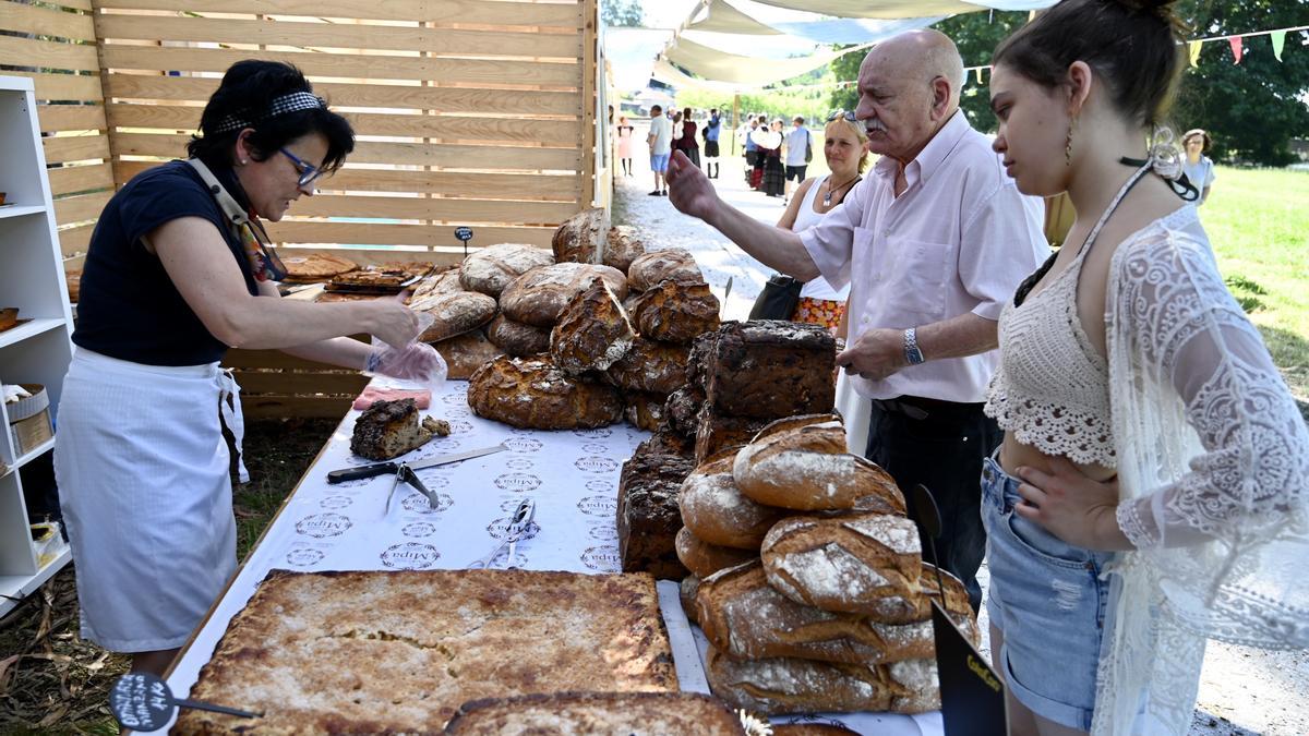 Los exquisitos panes gallegos no faltaron en los puestos de degustación.