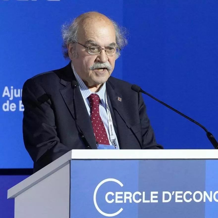 Andreu Mas-Colell: "Catalunya estará mejor si se aprueba que si no"