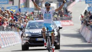 Fabio Aru es el nuevo maillot rojo de la Vuelta a España