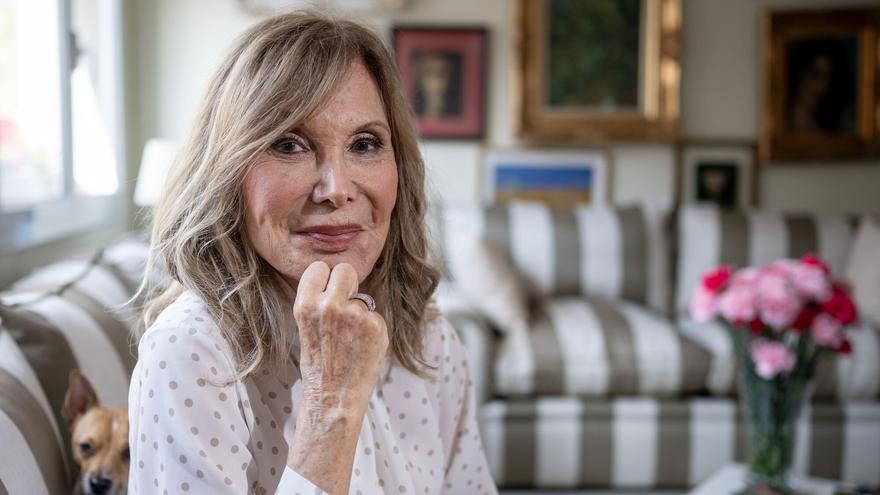 Pilar Eyre, periodista y escritora: &quot;El emérito piensa que si no pone las demandas le recordarán como el rey corrupto&quot;