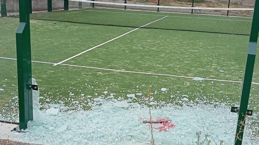 Imagen de la pista de pádel de Los Barreros